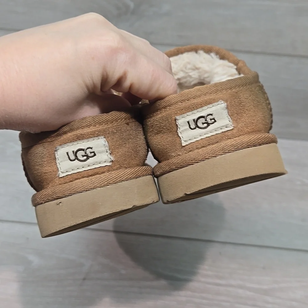 Ugg Australia Youth Cozy Chestnut Suede Shearling Slip-On Clogs Sz 4